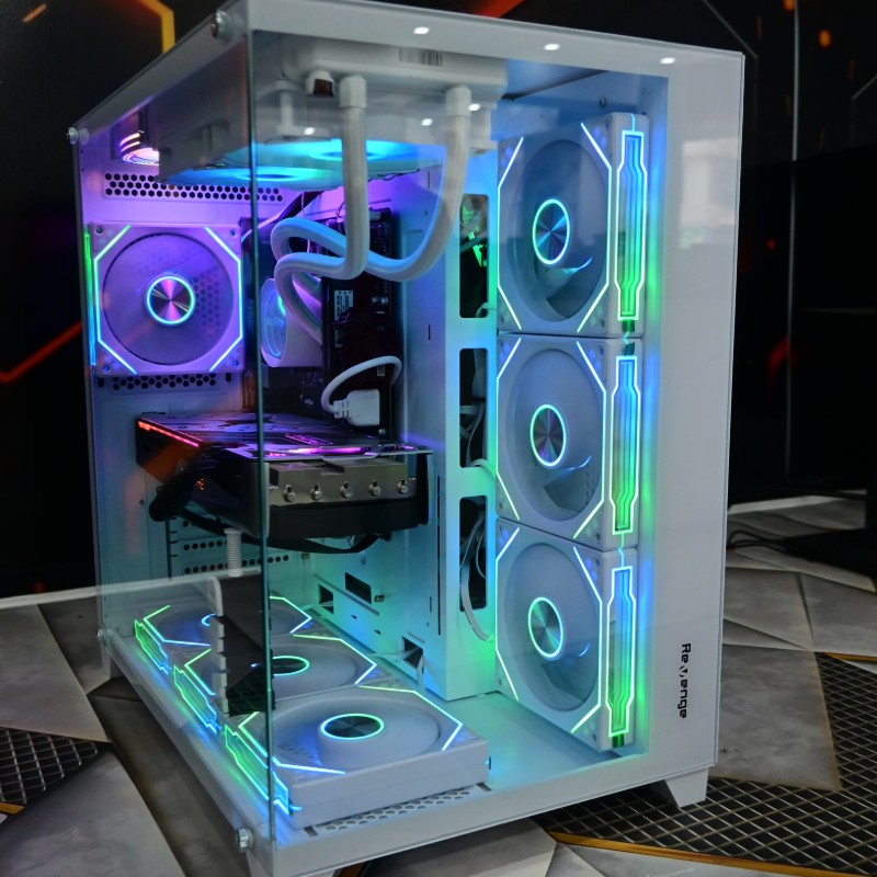 i5 12.Nesil İşlemci 8 gb 256 Bit Ekran Kartı Oyun Bilgisayarı